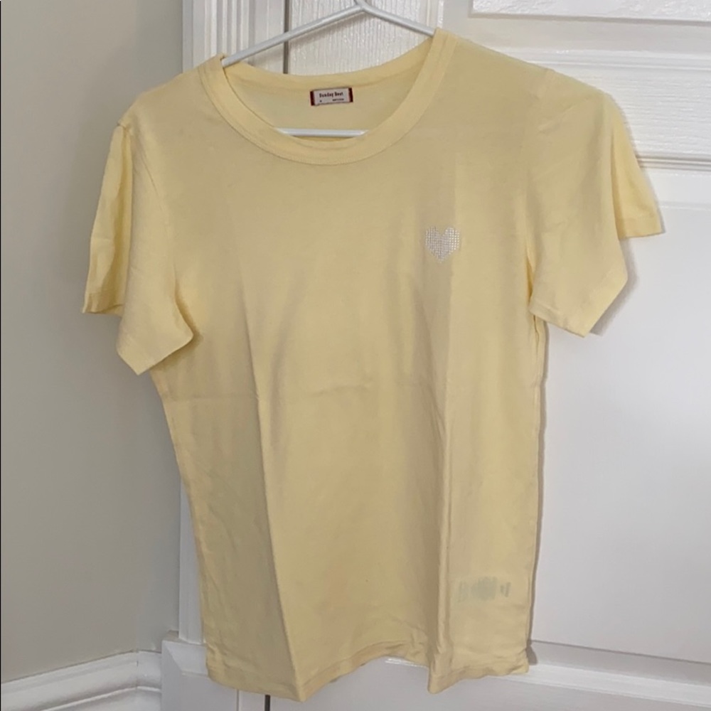 Aritzia light yellow T-shirt